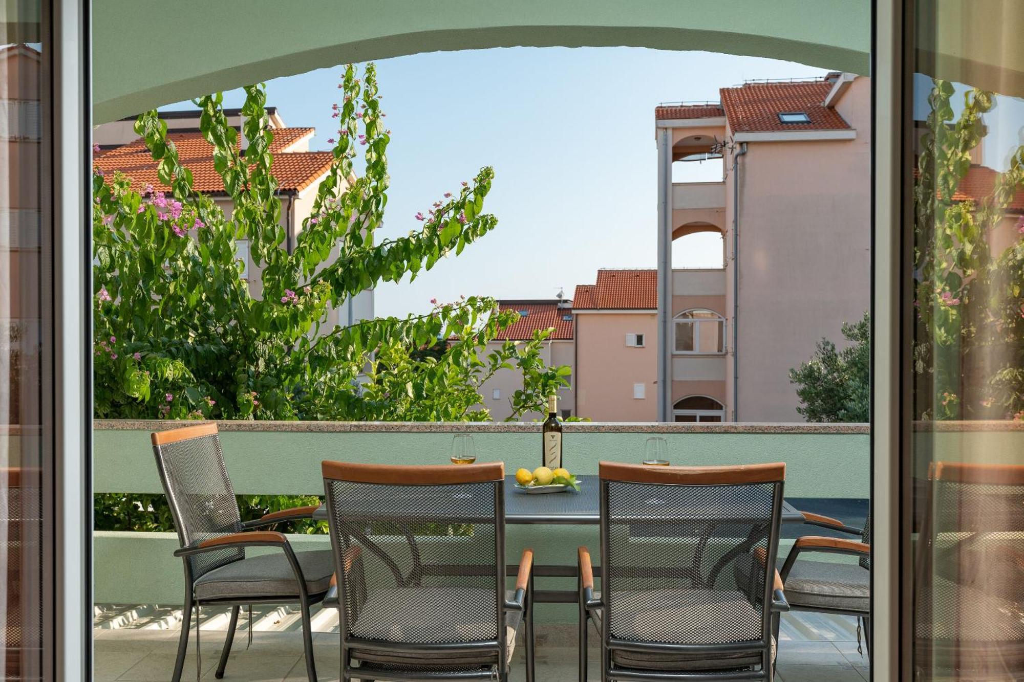 Apartments Jasna Новаля Екстериор снимка