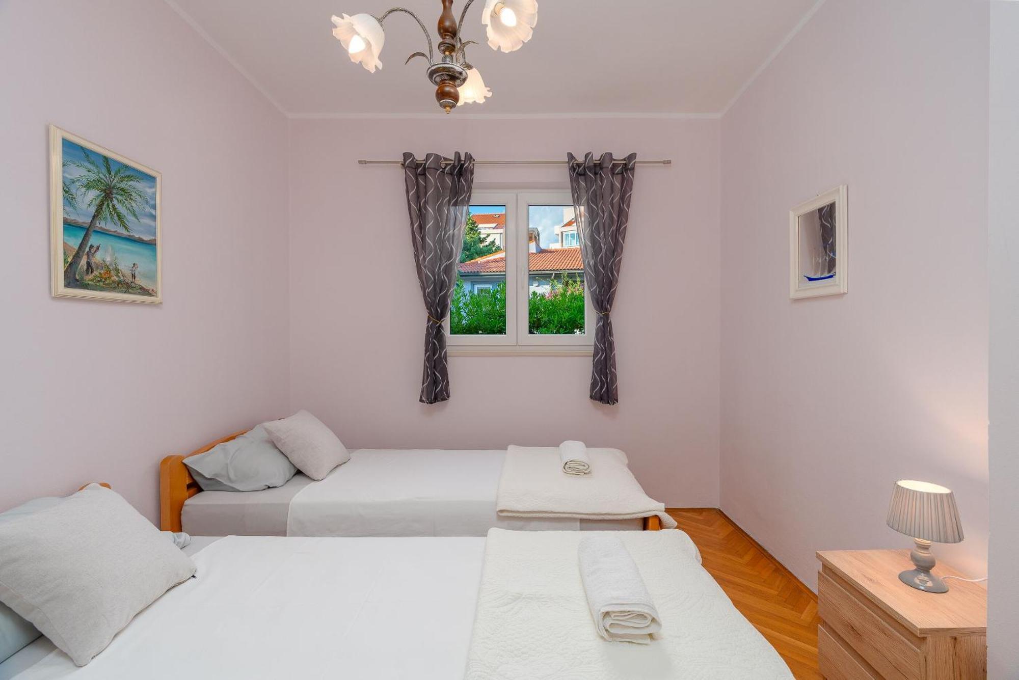 Apartments Jasna Новаля Екстериор снимка